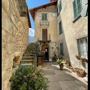 la-corte-sul-lago-pognana-lario.it-lombardy.com/